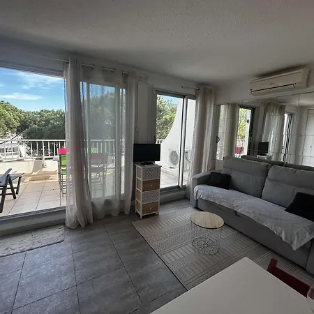 Apartment Climatise Port Camargue Pc070-062
